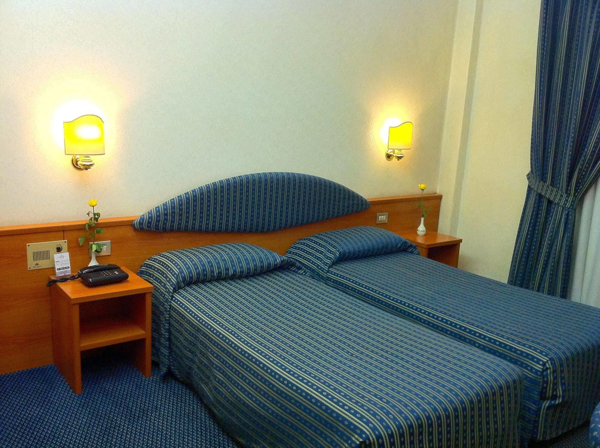 Hotel Mec Milão